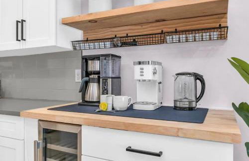 Opulence & Serenity at Our Luxury Home in Jupiter! - Photo 31