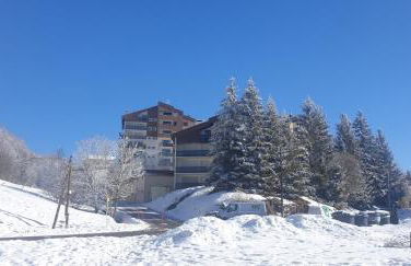 Confortable Studio de montagne avec loggia et jolie vue Les Rousses "Le Flocon des Cimes" Station de ski familiale Jura 39 - Foto 12