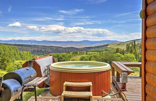 Hot Tub and Mtn Views Gore Pass Kremmling Cabin - Foto 1
