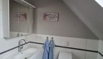 Apartment Wunderschöne Ferienwohnung mit Terrasse und Garten by Interhome - Foto 5