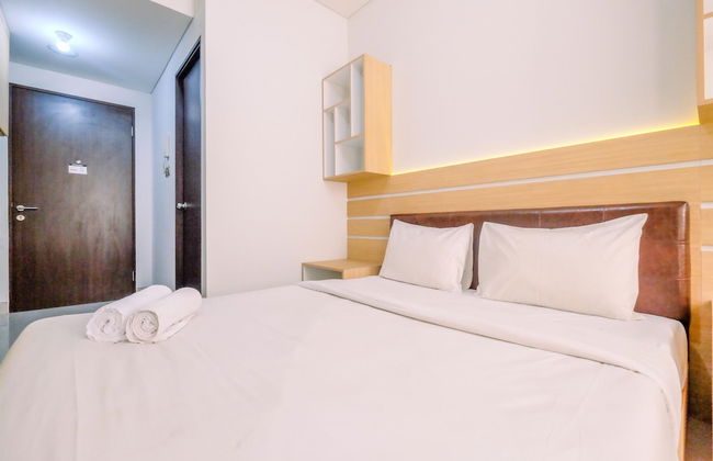 Homey And Well Design Studio Transpark Cibubur Apartment - Foto 1
