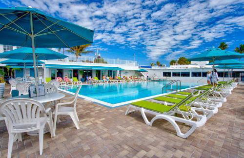 Sunset Harbor Waterfront Villa with Dock Cabana Club - Foto 38