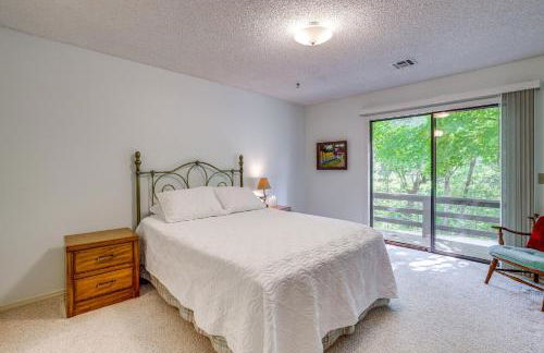 Bella Vista Townhome with Deck Near Back 40 Trail! - Foto 15