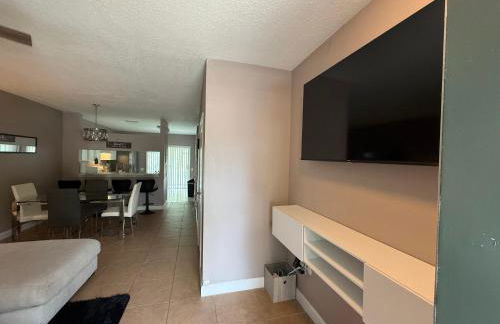 Wesley Chapel Hidden Gem - Photo 9