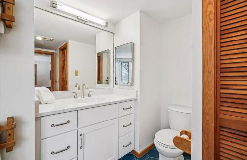 Highridge B20 Spectacular Top Floor Two Bedroom with Loft Condo with Scenic Views and Sports Center - Foto 51