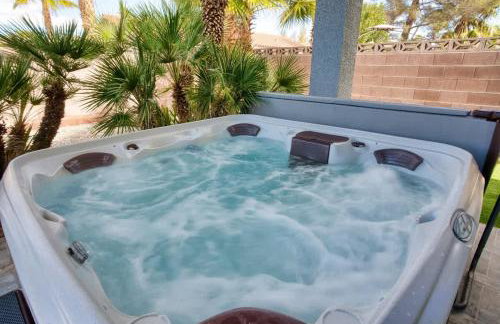 VEGAS OASIS CLOSE 2 STRIP! Private Hot tub & Heated Pool - Foto 45