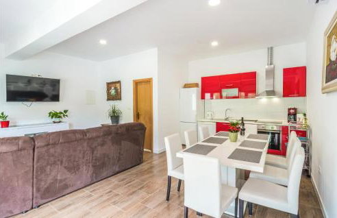 4 Bedroom Stunning Home In Kucice - Photo 4