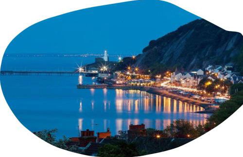 Fishermen's cottage with log burner, 2 bathrooms & sea views from garden terraces - Foto 67