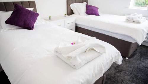 Halford House 3 Bed Town Centre Home from Home with Parking for 2 cars Prime Location Tamworth - Foto 5