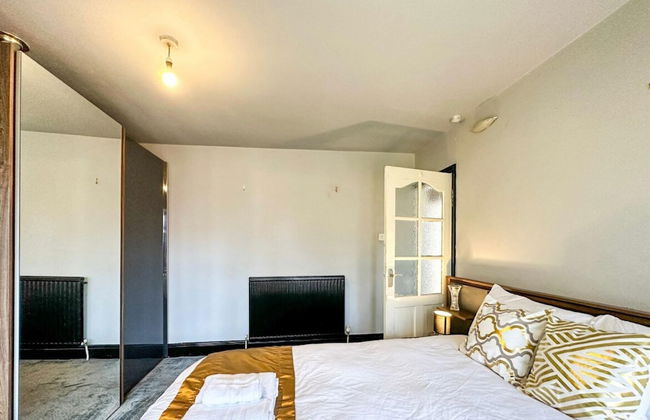 Beautiful Detached Villa - Jacuzzi Bath - Parking - Foto 22