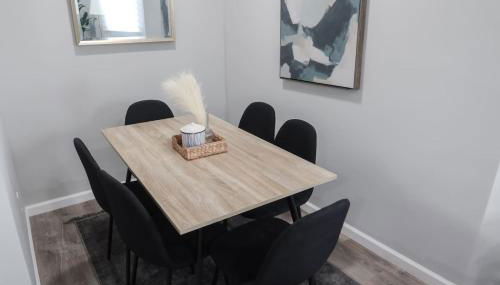 8BR 4BA Home Near NYC -Sleeps 16 - Foto 1