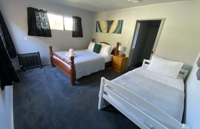 Motuoapa Bay Chalets - Photo 5