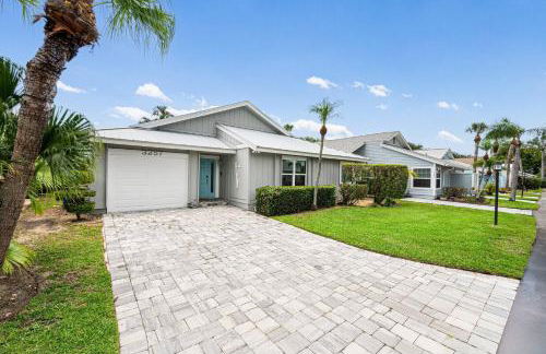 Salt & Sand on Catamaran - Photo 19