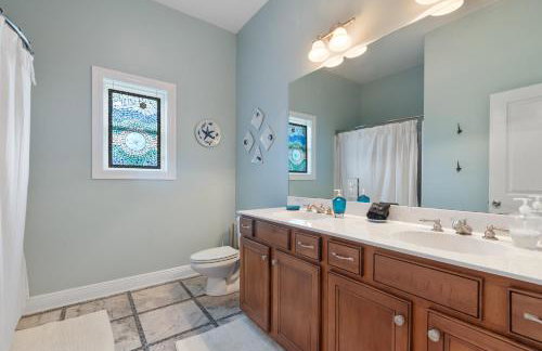 Waterfront Home with dock, sleeps 10 - Foto 10