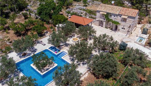 2 Bedroom Lovely Home In Blato - Foto 1