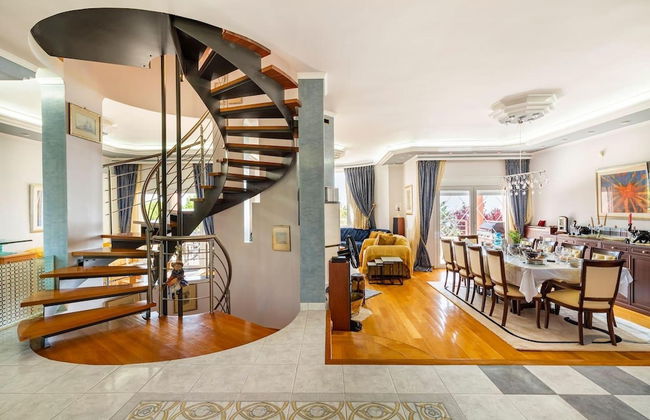 4 Bed Villa - Sleeps 10 - Pets - Pool - Hottub - Foto 1