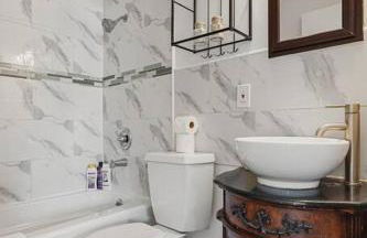 Charming 2BR Coastal Getaway in Pacifica - Photo 17