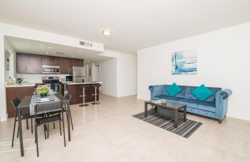 Spacious entire Apartment with Free Parking - Foto 3