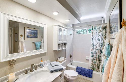 Pet-Friendly Riverside Retreat with Private Spa! - Foto 19