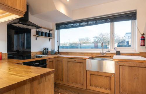 Port View House 3-Bedroom Self Catering Family Home with Garden Near Cardiff - Foto 8