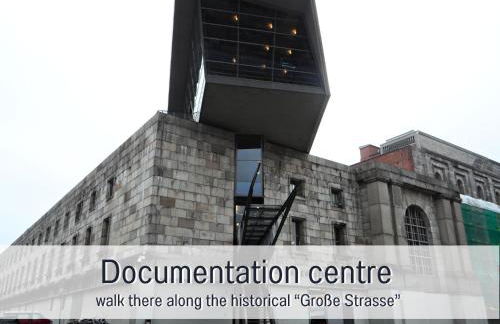 Baham-Apartment Nuernberg - including hot tub, sauna, massage chair, roof terrace, barbecue - metro 15 min, exhibition center 8 min walk - Foto 43