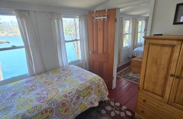 Lakefront Fun on Papakeechie | Kayaks & More! - Foto 35