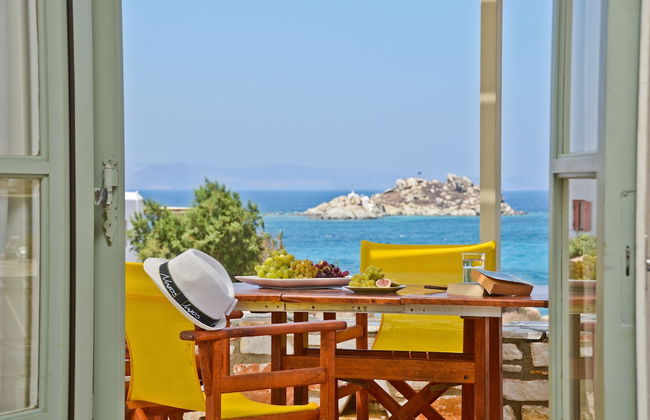 Ydreos Studios & Apartments - Photo 18