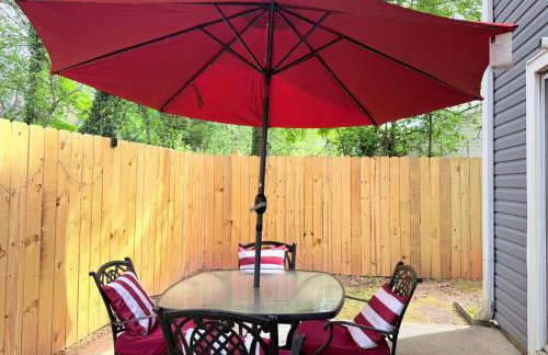 Large 3BR Home for Families and Work Stays With Fast WIFI - Foto 25