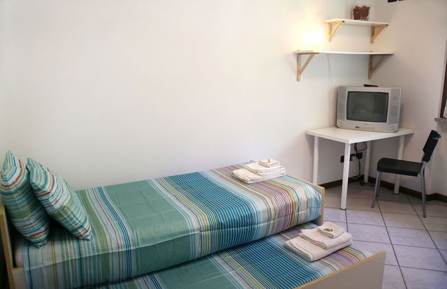 Apartment First Floor - Photo 2