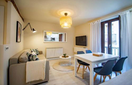 Apartamentos UXAMA LUXURY EPONA - junto a la Plaza Mayor con ascensor - Foto 8