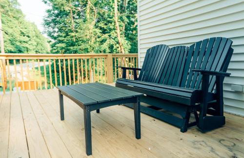 Bell Tower Suite Private Riverfront Stay Near Charleston WV - Foto 34