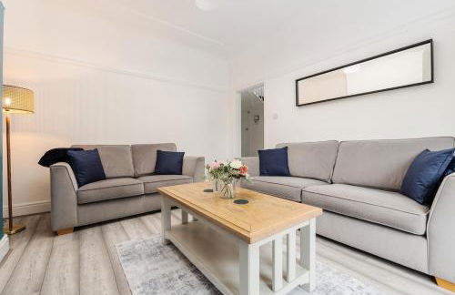 Spacious 3BR Sleeps 8 Ideal for Contractors or Large groups - Foto 18