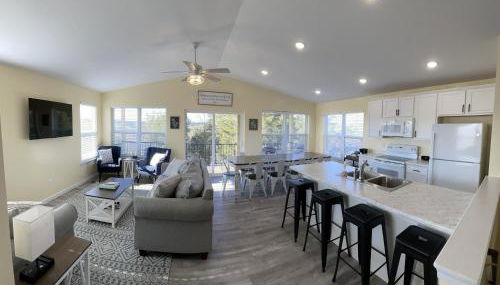 100 Acre Relaxing Retreat Near ARK- The Farmhouse - Foto 5