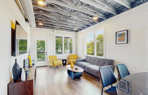 Walkable Gem! Dtwn Chattanooga Base with Balcony - Foto 4