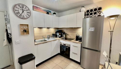 Regent Côte d'Azur air-conditioned, pool, garden & parking - Foto 3, stove, dishwasher