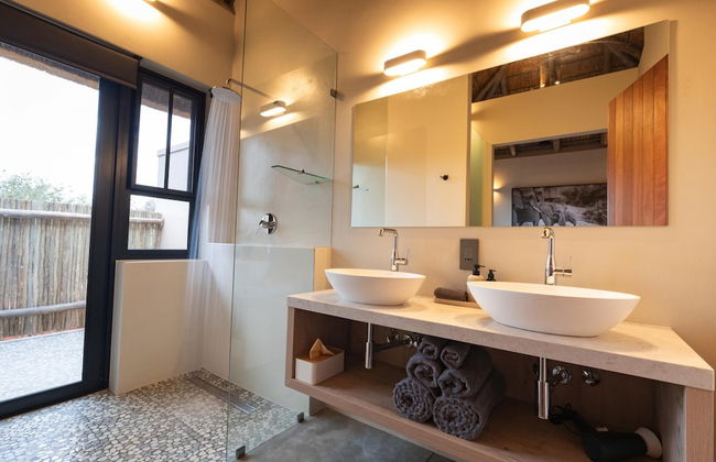 Villa Uthando Stylish Brand new Villa With Amazing Views - Photo 28