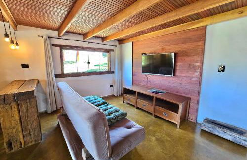 Chalés Vila Carrancas - Ao lado do centro com piscina, cozinha completa e muita tranquilidade - Foto 130