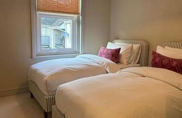 Montagu Apartment - St Leonards-on-Sea - Luxurious 2 bed Coastal Stay - Foto 12