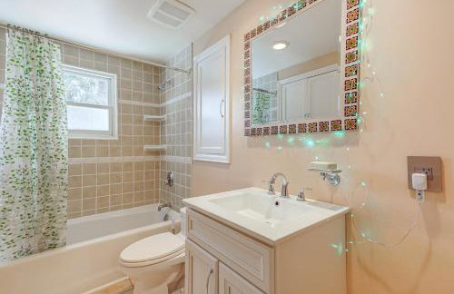 6 Mi to Dtwn Seattle Walkable Home with Hot Tub - Foto 13