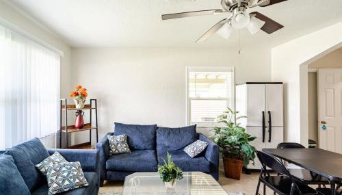 Pvt ROOM in Shared home Near Beach - Foto 1
