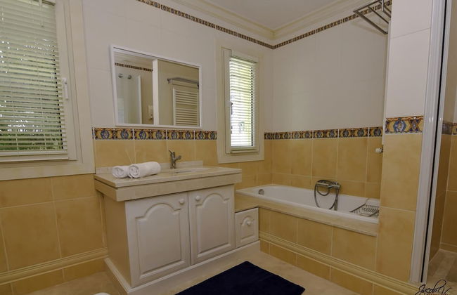 Exquisite Villa 50m To Beach - Foto 11