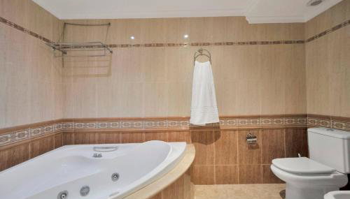 Apartamento con jacuzzi y parking en San Pedro - DEL VALLE 72 2 - Foto 4