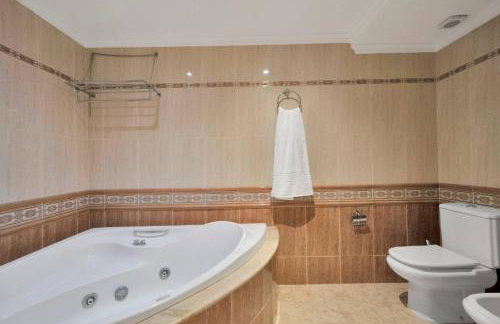Apartamento con jacuzzi y parking en San Pedro - DEL VALLE 72 2 - Foto 4
