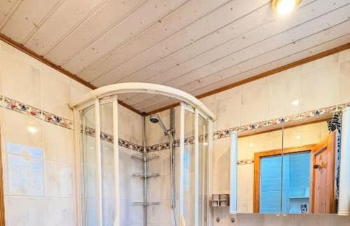 Ivory- Nurdachhaus direkt im Wald, Haustier- und Familienfreundlich - Foto 11