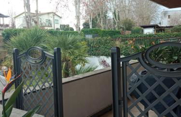 Casa di Zoe apartment - Punto di sosta x bikes auto e moto a 20 minuti dall'autostrada - parcheggio privato - giardino con barbecue - - Foto 35