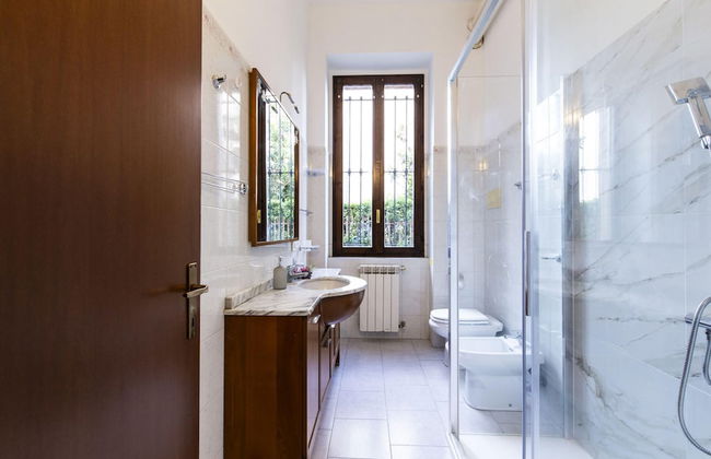 Erba 6 in Baranzate With 1 Bedrooms and 1 Bathrooms - Foto 30