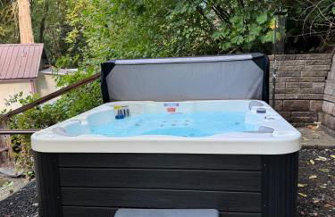 Enchanted Hollow- Cozy, Romantic Woodland Getaway - Photo 10