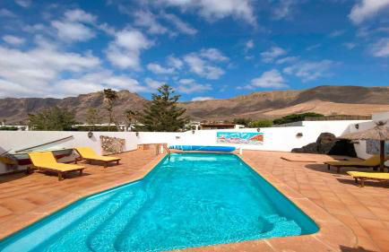 Bungalow Allende Famara con piscina privada y AC - Foto 2