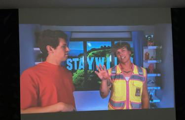 Cozy Stay with Pool Relax with Easy Access to Highway - Foto 25