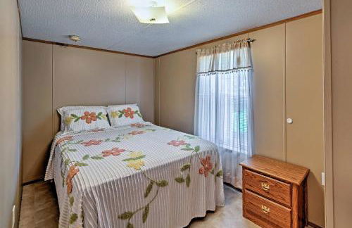 Waterloo Home with Fire Pit - half Mi to Boat Ramp! - Foto 16